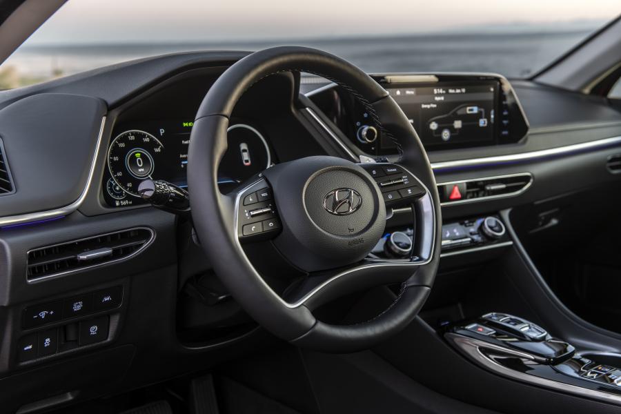 Интерьер Hyundai Sonata Hybrid (DN8) 2020 года  (NA) (фото 28 из 58)